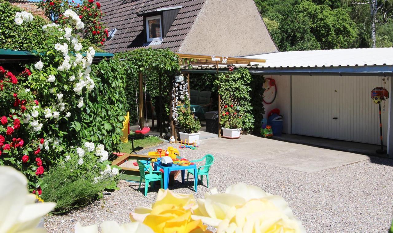 Ferienwohnung Familienwohnung Kröpelin المظهر الخارجي الصورة